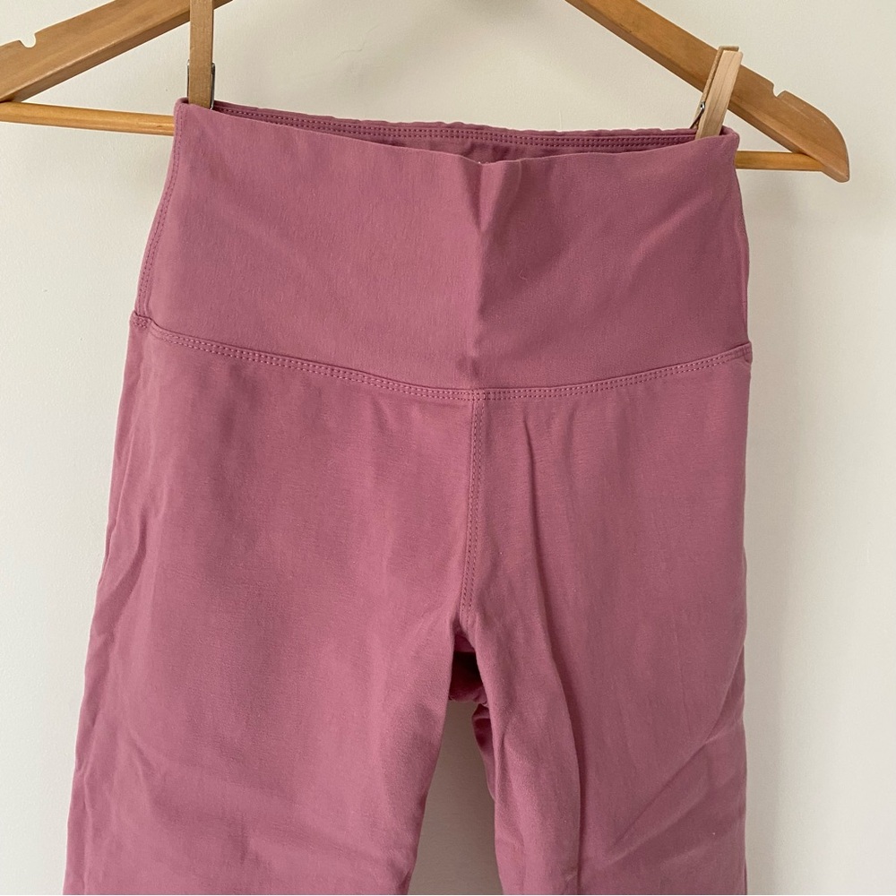 Women's Mauve Leggings and Shorts Set - Picture 8 of 12
